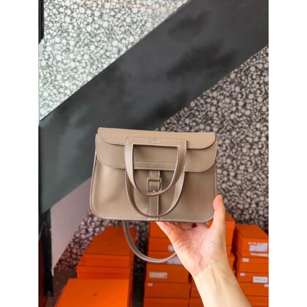Hermès Women Pre-Loved Bag Very Good Condition